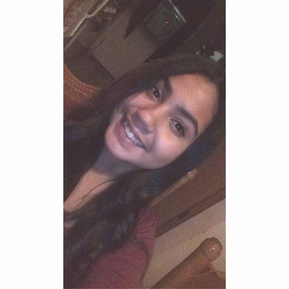 Meet your Posher, Janet - Picture 1 of 1